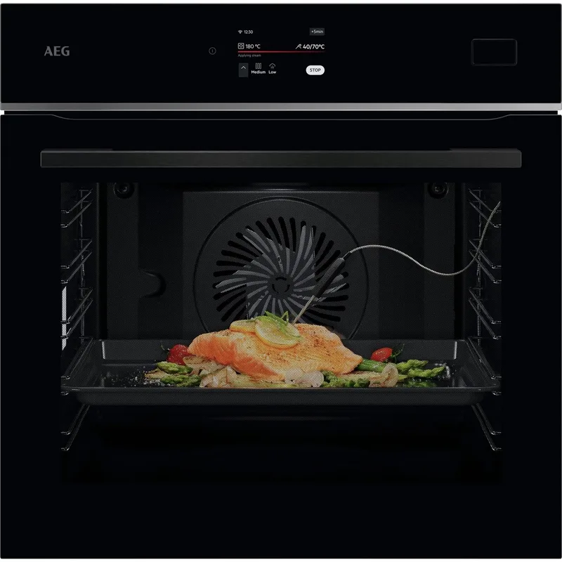 TB8SB73ZAB - Series 8000 - Inbouwoven - 70 l - 3500 W - Steamify®-functie van AEG in Zwart – productfoto
