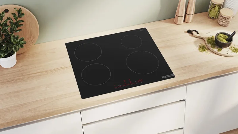 Serie 6 PIE61RHB1E kookplaat Ingebouwd 59.2 cm Inductiekookplaat zones 4 zone(s) von Bosch in Schwarz – Produktfoto