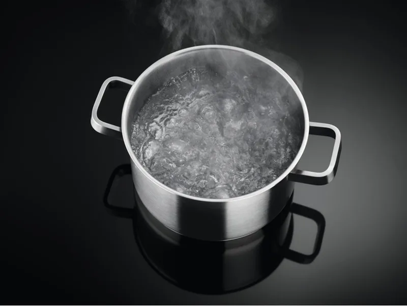EIV83443BW kookplaat Ingebouwd Inductiekookplaat zones 4 zone(s) de Electrolux en Blanc – photo produit