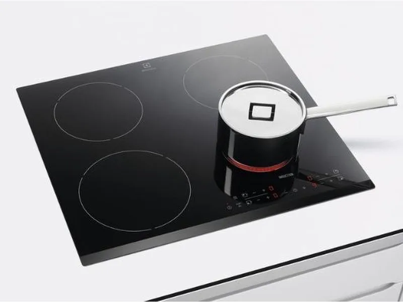 LIR60433 Ingebouwd 59 cm Inductiekookplaat zones 4 zone(s) de Electrolux en Noir – photo produit
