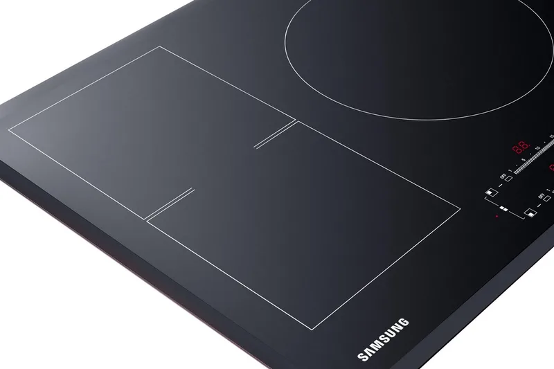 NZ84F7NC6AB - Inbouw inductie kookplaat by Samsung in Black – product photo