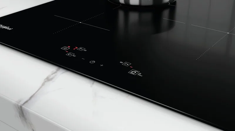 inductiekookplaat 60cm 3 pits 7200w från Whirlpool i Svart – produktbild